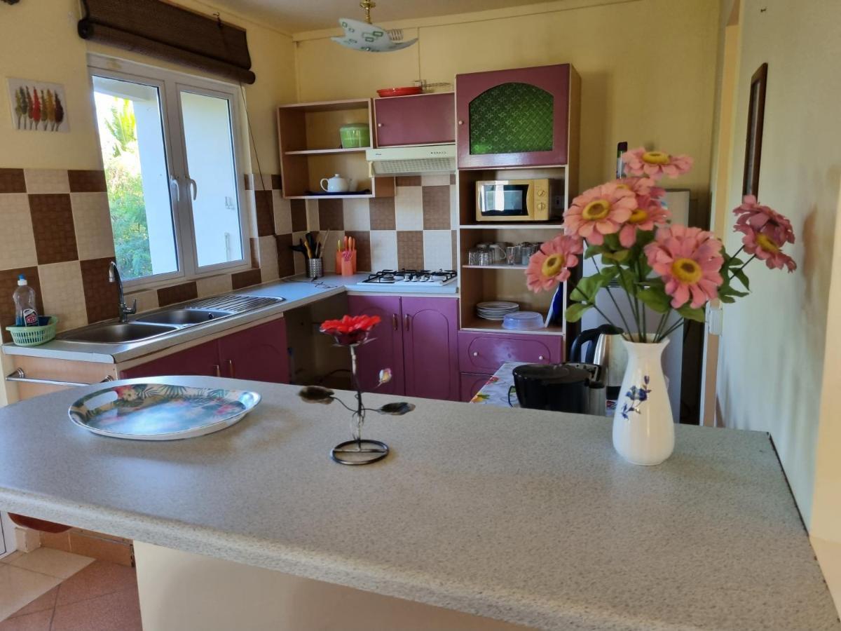 Villa Bungaroo Pereybere Beach ภายนอก รูปภาพ